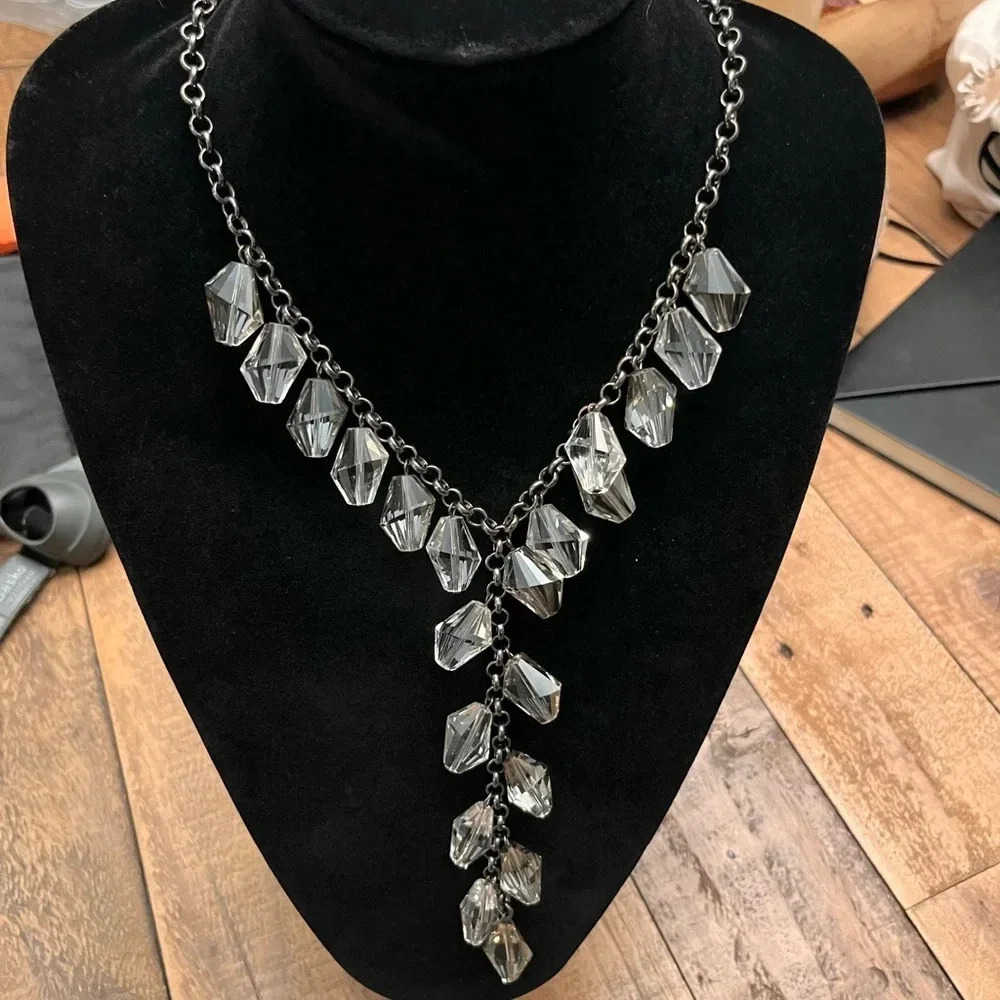 Beautiful necklace - Picture 2 of 8